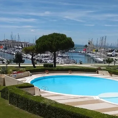 Avec Terrasse A Port Camargue, Piscine Et Parking - Fr-1-731-114 Apartment *