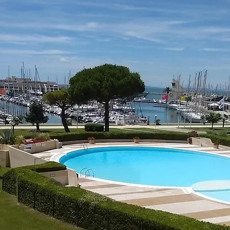 Avec Terrasse A Port Camargue, Piscine Et Parking - Fr-1-731-114 Apartment *