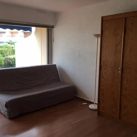 Apartment Avec Terrasse A Port Camargue, Piscine Et Parking - Fr-1-731-114 Le Grau-du-Roi